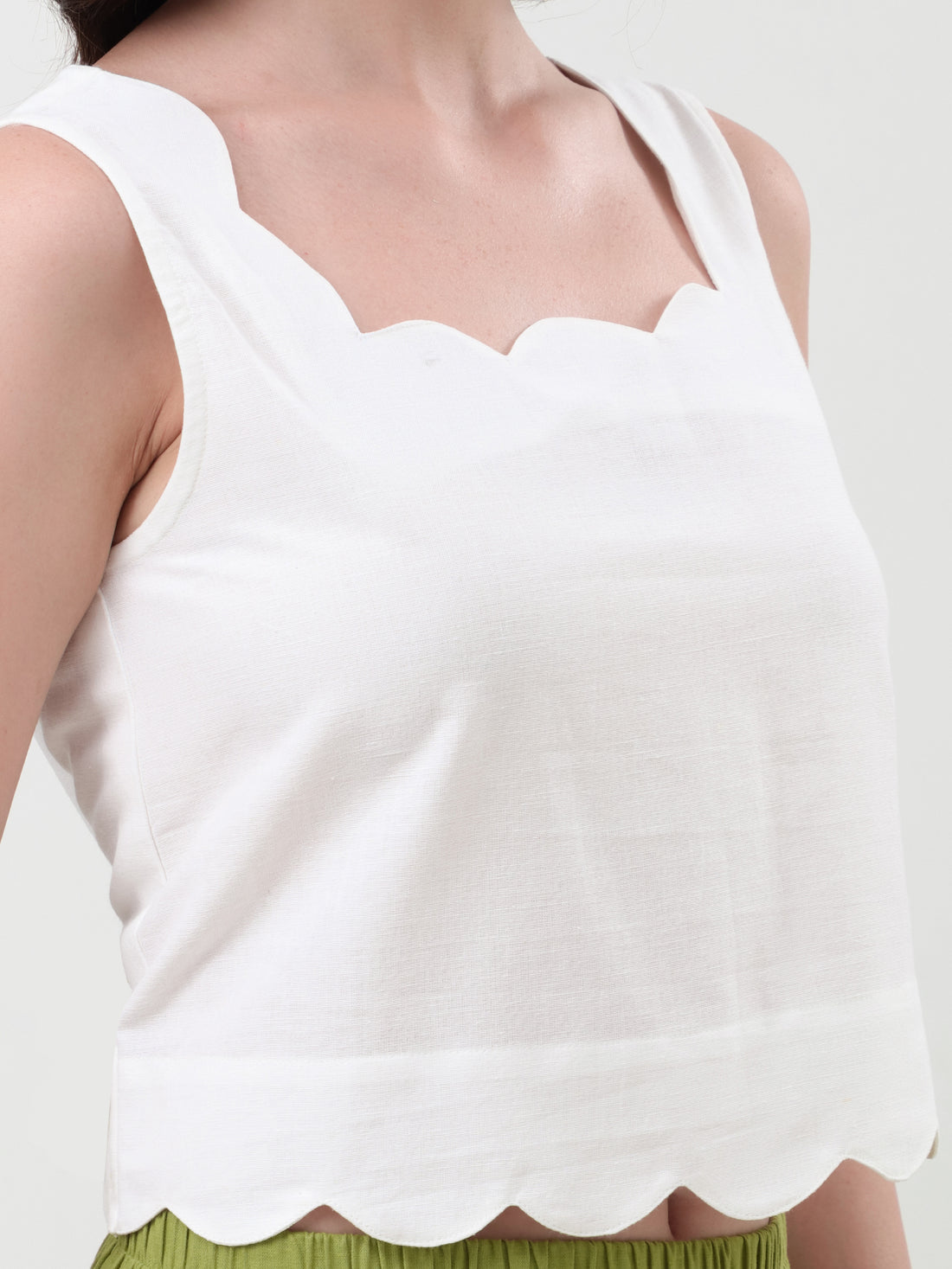 Linen Scalloped Hem Mini Skirt